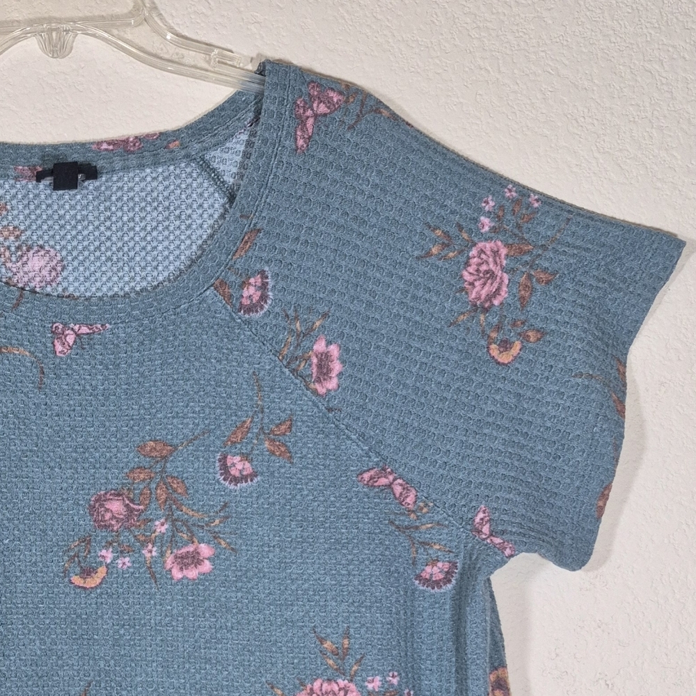 Torrid Classic Fit Waffle Knit Raglan Tee - Picture 4 of 12